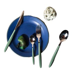 Juego de cubiertos de plata Premium de acero inoxidable perfecto para fiestas comidas familiares Catering restaurantes y eventos - Product Image 1