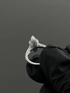 Bague Art Déco en Moissanite Marquise et Diamant, Création Artisanale, pour Femme, Argent 925 Original, Cadeau Personnalisé, Bijou Premium pour Elle - Product Image 6