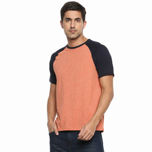 T-shirt personnalisé uni à manches raglan pour homme, col rond, en mélange de coton doux, coupe ajustée, décontracté, style baseball - Product Image 1