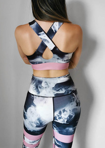 ชุดออกกำลังกายโยคะฟิตเนส 2 ชิ้นเอวสูงสำหรับผู้หญิงไซส์ใหญ่พร้อมโลโก้แบบกำหนดเอง - Product Image 3