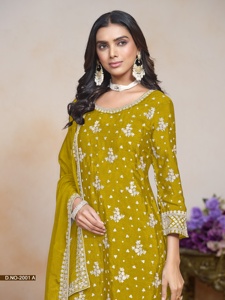 Dernier modèle de Salwar Kameez en Chinon véritable, style moderne, broderie artisanale, pour femme, saison des mariages, personnalisable, indien - Product Image 5