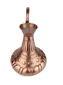 Pichet vintage en cuivre avec gravure florale et poignée courbée pour boissons, hauteur personnalisable, design métallique durable - Product Image 5