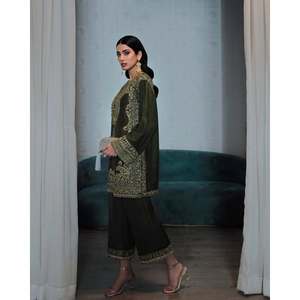 Conjuntos de diseñador para mujer Beautiful Top Plazzo Dupatta-Elegant Designer Wear - Product Image 3