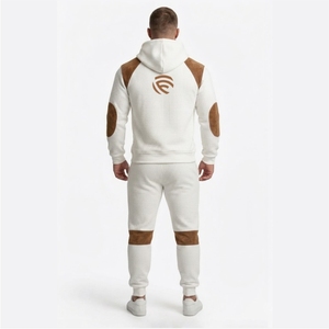 Chándal de punto gofrado texturizado premium para hombre con detalles de gamuza - Product Image 3