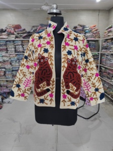 Vêtements pour femmes, chauds, printemps/automne/hiver, imprimés, en velours, broderie Suzani, fleurs, faits à la main, ethniques, respirants, doublés de coton, manches longues - Product Image 1