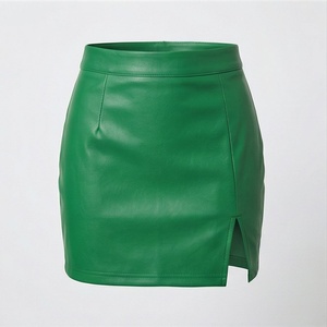 Jupe crayon mini en similicuir taille haute pour femme avec fente latérale, couleur verte unie, style sexy, toutes saisons, tissu tissé - Product Image 1