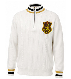 Pull à fermeture éclair en coton respirant pour femme, personnalisé avec logo brodé à la main Alpha, idéal pour l'hiver et les occasions décontractées - Product Image 1