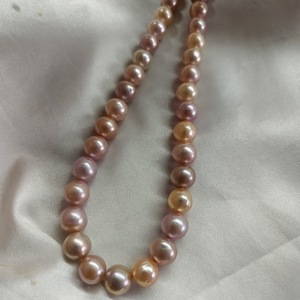 AAAA10 สร้อยคอมุกทรงกลมสวยงาม 11 มม. สีสันสดใส ผิวมันเงา ลูกปัดคุณภาพดี - Product Image 2