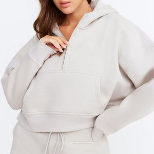 Conjunto Deportivo de 2 Piezas: Sudadera Corta con Cierre de Cremallera Personalizada y Pantalones Deportivos de Cintura Alta y Pierna Ancha en Felpa Francesa de Algodón - Product Image 4