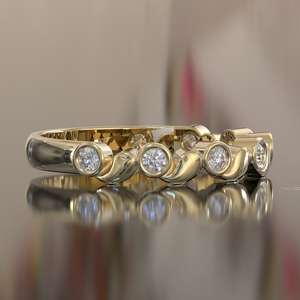 Anillo de Moissanita de Media Eternidad, Anillo de Boda de Moissanita de Oro Sólido, Anillo de Aniversario, Anillo para Mujer, Anillo Apilable - Product Image 2
