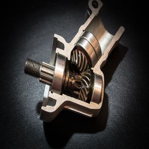 Caja de engranajes cónicos en espiral personalizada de alta calidad Caja de engranajes cónicos de 90 grados Piezas de herramientas del fabricante de Taiwán para herramientas - Product Image 1