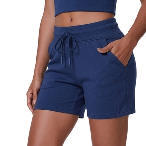 Shorts de surf en polaire pour femme, à ourlet effiloché, taille mi-haute, avec cordon de serrage, coupe droite, décontracté, coupe-vent, écologique, 100% polyester - Product Image 4
