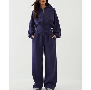 Custom Applique Embroidery Cotton Crop Tracksuit Regular Fit Winter <b>Women</b> Sportswear Warmth Drawstring Closure Hooded Sweatsuit - Product Image 4