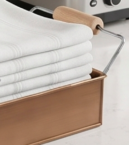 Porte-mouchoirs en fer avec poignée en bois, design antique, parfait pour une utilisation élégante à la table et une décoration intérieure raffinée - Product Image 4