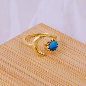 Anillo Abierto de Turquesa Azul Natural - Anillo Boho Celestial de Luna Creciente Chapado en Oro - Joyería Artesanal de Impacto, Regalo para Ella - Product Image 3