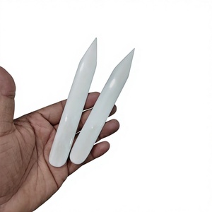 Herramienta de plegado de papel de hueso de búfalo de buena calidad, moderna y de alta calidad para cortar papel. - Product Image 1