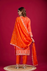 Traje Salwar Kameez de Diseñador para Mujer, Bordado con Lentejuelas, Estilo Indio Pakistaní, Vestido de Fiesta de Boda, Chinnon Puro - Product Image 4