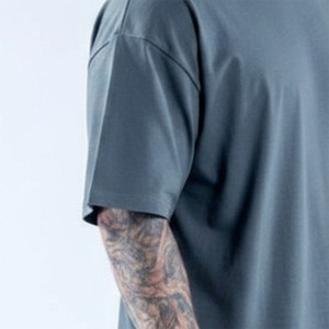 High Quality OEM Men's <b>Slate</b> Green Color O-Neck Gym T-Shirts Lightweight Comfortable Fabric Compression Men's Running Shirts - Product Image 4