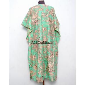 Robe longue moulante vintage indienne à col en V en coton écologique faite à la main pour mamans - Idéale pour la plage ou comme tenue de nuit - Product Image 6