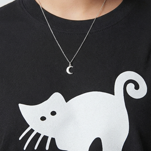 T-shirt unisexe noir avec imprimé chat blanc, col rond, coupe ample, jersey de coton, toutes saisons, style décontracté, style dessin animé - Product Image 5