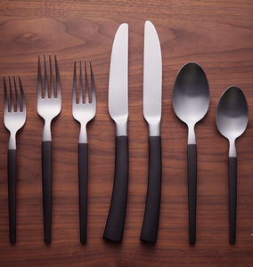 Ensemble de couverts gris moderne avec poignée argentée, finition mate élégante, ustensiles en acier inoxydable pour la salle à manger, la cuisine, la maison et les fêtes - Product Image 1