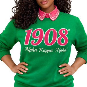 Sudadera Chenille AKA 1908 para Mujer, Sudadera Premium con Cuello Redondo y Letras Griegas Bordadas - Product Image 3