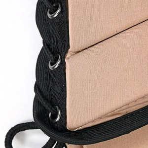 Gilet d'équitation durable avec coutures robustes et qualité longue durée, doté d'un matériau doux au toucher et d'un confort équilibré - Product Image 6