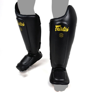 Protège-tibias professionnels sur mesure Fairtex en cuir de vachette véritable, équipement de protection avec logo personnalisé pour l'entraînement de kickboxing - Product Image 1
