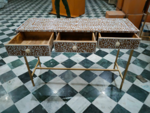 Pintura Decorativa Moderna para el Hogar, Estilo Ángel, Hecha a Mano en India, con Incrustaciones de Madreperla y Patrón Animal, Resina, Venta al por Mayor - Product Image 3