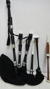 High Quality <b>Musical</b> <b>Instruments</b> Handmade Highland Bagpipes Natural Wood Finish Custom Branding Solid Color Traditional Folk Bag - Product Image 3