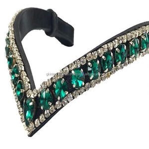 Bande élégante sourcils de cheval en cuir noir avec 3 rangées de pierres, grands cristaux argentés et verts, nouvelle collection - Product Image 2