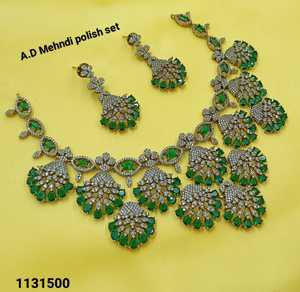 Ensemble de collier élégant en or antique avec pierres bleues, motif floral de paon de qualité supérieure, bijoux pour fiançailles et occasions festives - Product Image 4