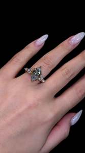 Bague de fiançailles en moissanite de forme marquise avec accents floraux latéraux en or jaune 14 carats, design de joaillerie fine pour cadeau d'anniversaire - Product Image 6
