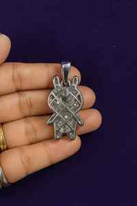 Hermoso Colgante Labubu de 3.58 TCW con Diamante Moissanita, Plata de Ley 925, Chapado en Oro Amarillo de 14k, Estilo Hip Hop - Product Image 5