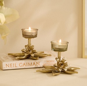 Portavelas de Lujo con Diseño de Flor Dorada, Ecológico, Duradero, Hecho a Mano, para Decoración del Hogar, Portavelas de Cristal, Portavelas de Metal para Velas de Té, Navidad, Pascua - Product Image 3