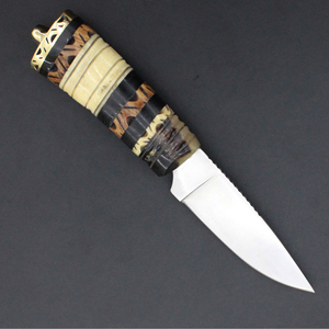 Cuchillos de caza con hoja y mango texturizado seguro para cortar carne durante trabajos de campo prolongados. - Product Image 2