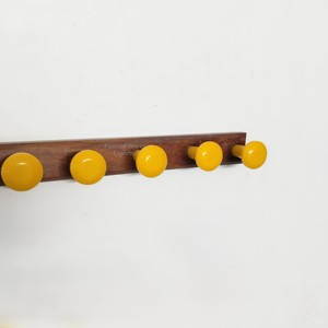 Wholesale Decorative Resin <b>Wall</b> <b>Hook</b> Wooden Base Coat <b>Hook</b> <b>Wall</b> Mount OEM Custom Modern Home Decor <b>Hook</b> Supplier - Product Image 5