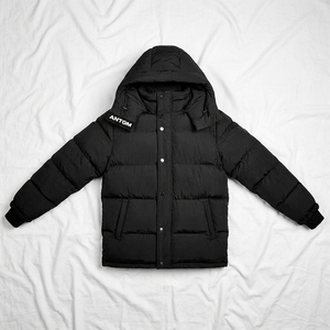 Blouson matelassé noir rembourré pour homme avec capuche, imperméable, chaud, à fermeture éclair, grandes poches, style décontracté, broderie - Product Image 1