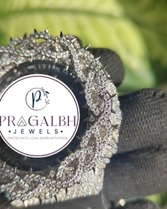 นาฬิกาเพชรหรู Pragalbh Jewels ประดับเพชรแบบ Iced Out Pavé Moissanite ตัวเรือนสแตนเลสสตีล สำหรับผู้ชายและผู้หญิง สไตล์ฮิปฮอป - Product Image 3
