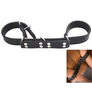 Menottes en cuir véritable avec sangles à boucle réglables pour un ajustement sécurisé - Product Image 2