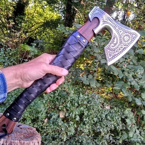 Hacha Ancha Estilo Vikingo, Hoja de Acero Forjado, Mango de Madera, Cabeza Barbuda, Herramienta para Talar Árboles - Product Image 3