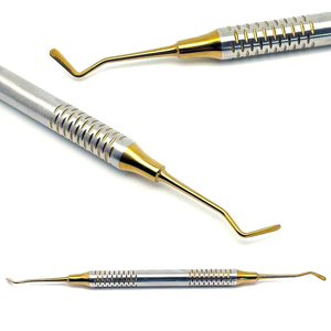 Espátula dental de doble punta ergonómica plateada con recubrimiento dorado para composite, modelo BBI-1846 de Bone Bridge Instruments, para rellenos dentales. - Product Image 5