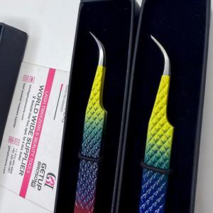 Pince à cils isolante à 90 degrés pour extensions de cils volume, en acier inoxydable, antidérapante, option logo personnalisé, couleur arc-en-ciel - Product Image 3