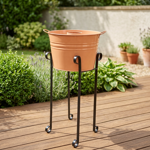 Pot de fleurs en métal durable avec support en fer robuste pour le jardinage en intérieur et en extérieur et un élément de décoration élégant pour la maison - Product Image 1