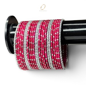 Nueva Llegada, Juego de Brazaletes de Acero Inoxidable Rosa Premium para Niñas, Joyería de Moda India para Fiestas, Fabricante Mayorista - Product Image 1