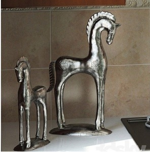 Escultura de Aluminio Fundido Heritage para Decoración del Hogar u Oficina, Colección Decorativa, Presentación Interior y Exhibición Artística - Product Image 4