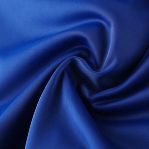 Survêtement d'hiver personnalisé haut de gamme pour hommes et femmes, en polyester léger et respirant, coupe classique, design personnalisé, sport - Product Image 4