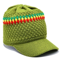 Gorro de Punto Unisex Verde con Rayas de Colores Rasta, Patrón Geométrico, Gorro Casual de Invierno para Adultos, 100% Acrílico, Hecho a Mano