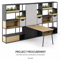 Bureau de direction moderne avec étagère intégrée, plan de travail en bois grainé pour espaces de travail exécutifs - Modèle