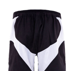 Shorts MMA unisexes personnalisés à coupe ample, pour le kickboxing et les arts martiaux, confortables, respirants, en spandex/nylon, de haute qualité, décontractés, pour la lutte - Product Image 4